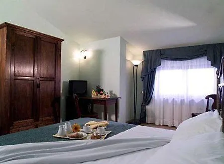 Dominus Hotel 3*